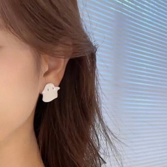 🔥2/$20 Ghost Earrings S925 Silver Pin - Picture 5 of 6